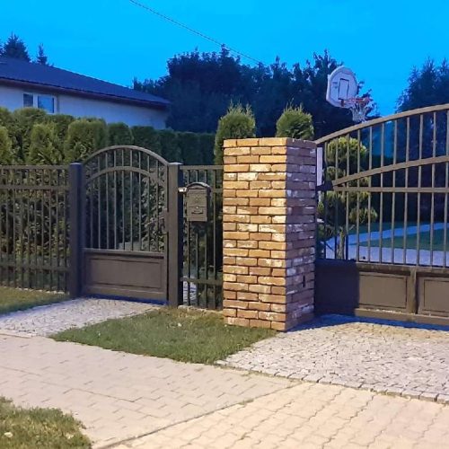 ogrodzenie z cegły